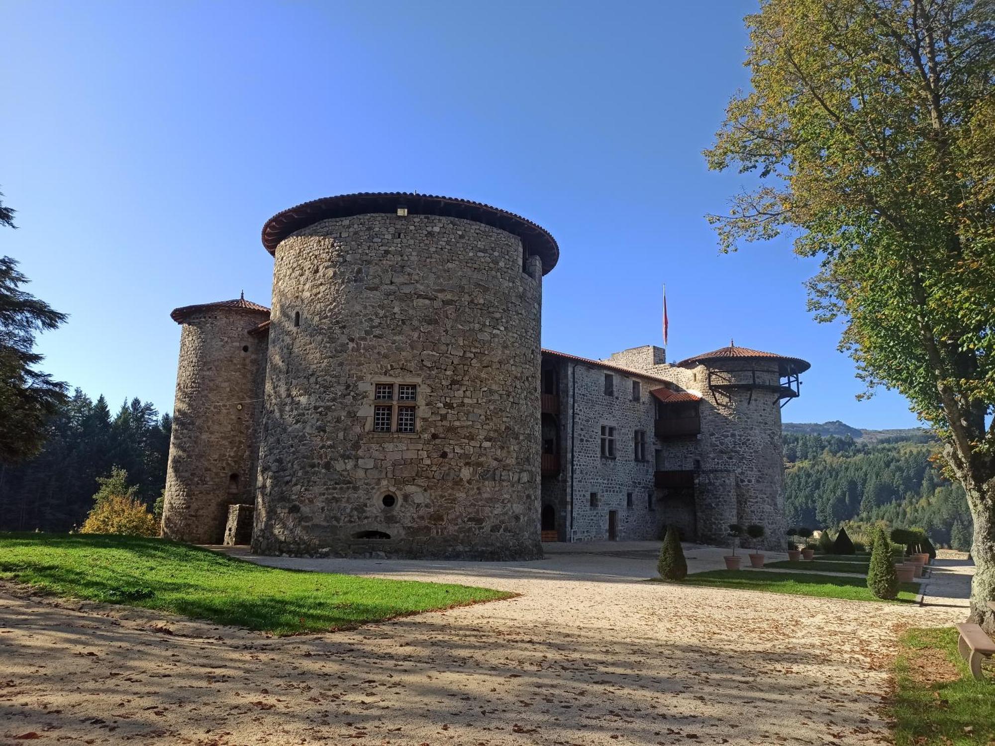Gite Le Rocher Du Chateau De Retourtour Lamastre Exterior foto